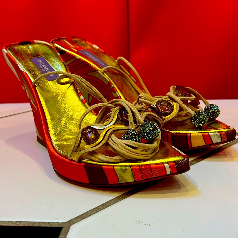Emilio Pucci Wedge Printed Pumps
